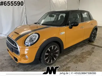 Gebraucht Mini Cooper S Chili 192 PS (141 kW) 2016 Volcanic orange Kleinwagen