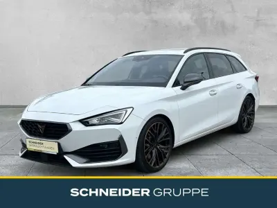 Używany Cupra Leon VZ 310 KM (228 kW) 2022 Biały Sedan/Limuzyna