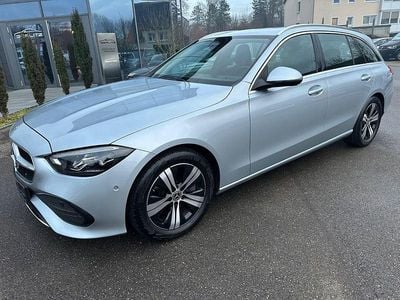 Gebraucht Mercedes C220 Avantgarde 200 PS (147 kW) 2022 Silber Kombi