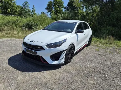 Gebraucht Kia Ceed GT GT 204 PS (150 kW) 2023 Weiß Limousine