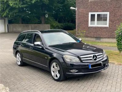 Gebraucht Mercedes C320 224 PS (164 kW) 2010 Schwarz Kombi