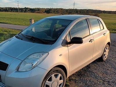 Gebraucht Toyota Yaris Sol 87 PS (63 kW) 2007 Silber Kleinwagen