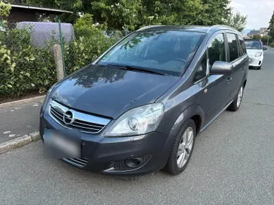 Gebraucht Opel Zafira 116 PS (85 kW) 2011 Grau Van / Kleinbus