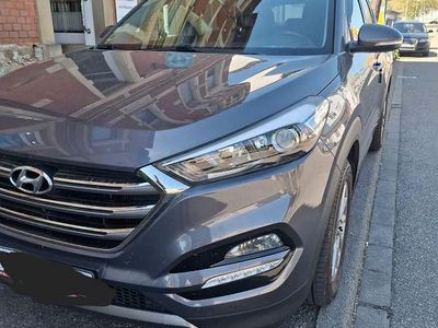 Usata Hyundai Tucson Style 136 CV (100 kW) 2015 Grigio SUV