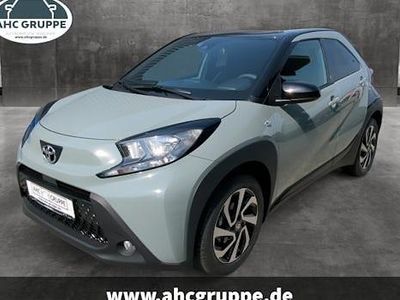 Gebraucht Toyota Aygo X Basis 72 PS (52 kW) 2025 Grün SUV