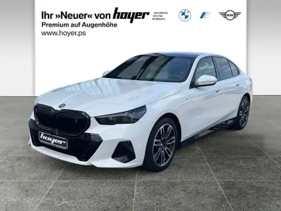 Gebraucht BMW i5 M Sport 250 kW (340 PS) 2025 Alpinweiß uni Limousine