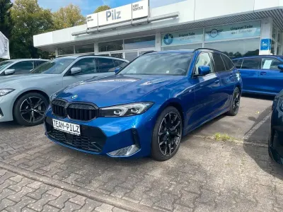Gebraucht BMW 330 M Sport 245 PS (180 kW) 2025 Blau Limousine
