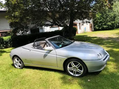 Gebraucht Alfa Romeo Spider 155 PS (114 kW) 2000 Silber Cabrio