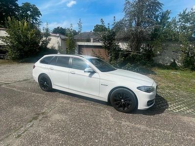BMW 525