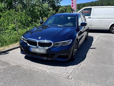Gebraucht BMW 320 M Sport 190 PS (139 kW) 2020 Blau Kombi