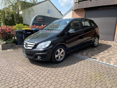 gebraucht Mercedes B180 Benzin W245 BJ2011 Rentnerhand Anhängerkupplung