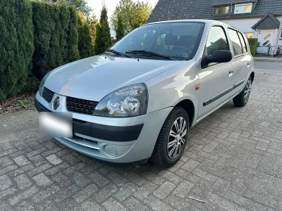 Usata Renault Clio II 59 CV (43 kW) 2002 Utilitaria