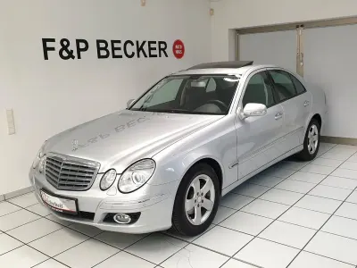 Gebraucht Mercedes E220 Elegance 170 PS (125 kW) 2008 Iridiumsilber Limousine