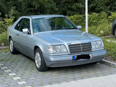 Gebraucht Mercedes 220 Sportline 150 PS (110 kW) 1993 Silber Coupé