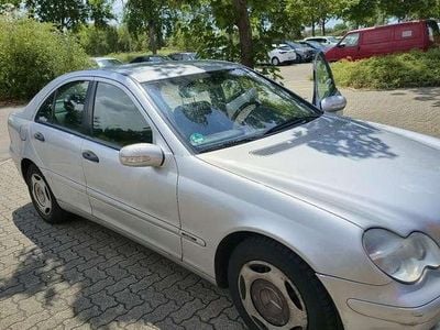 Mercedes C200