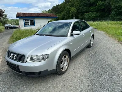Gebraucht Audi A4 130 PS (95 kW) 2001 Silber Limousine