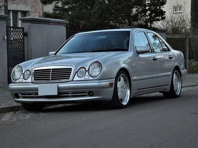 Mercedes E55 AMG
