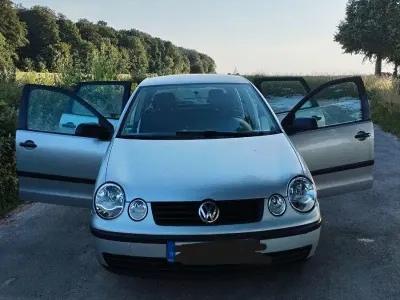 Gebraucht VW Polo Basis 55 PS (40 kW) 2003 Silber Limousine