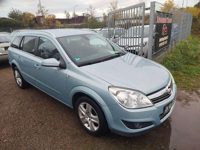 Usata Opel Astra 140 CV (102 kW) 2009 Blu Station wagon
