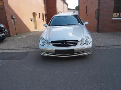 Gebraucht Mercedes CLK320 218 PS (160 kW) 2003 Grau Coupé