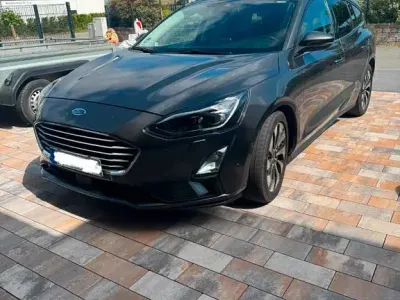 Gebraucht Ford Focus Cool & Connect 150 PS (110 kW) 2019 Grau Limousine