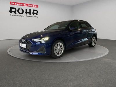 Gebraucht Audi A3 Ambiente 116 PS (85 kW) 2025 Navarrablau metallic Limousine