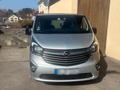 Gebraucht Opel Vivaro S 125 PS (91 kW) 2018 Silber Van / Kleinbus