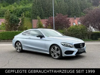 Używany Mercedes C400 333 KM (244 kW) 2018 Srebrny Coupe