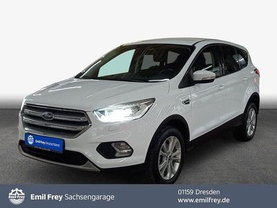 Gebraucht Ford Kuga Titanium 150 PS (110 kW) 2019 Weiß SUV