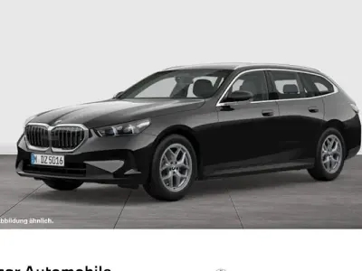 Gebraucht BMW 520 Comfort Edition 197 PS (144 kW) 2024 Schwarz Kombi