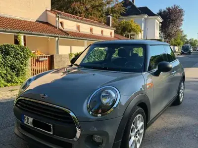 Gebraucht Mini ONE 75 PS (55 kW) 2019 Grau Kleinwagen