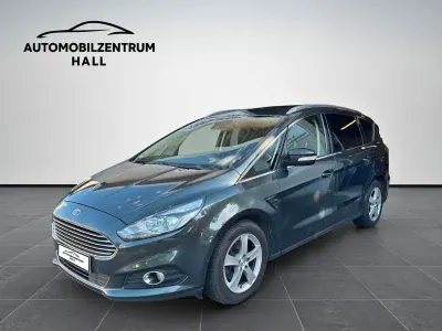 Gebraucht Ford S-MAX Titanium 179 PS (131 kW) 2017 Grün Van / Kleinbus