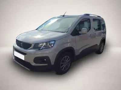 Gebraucht Peugeot Rifter Allure 131 PS (96 kW) 2020 Manufacturer Van / Kleinbus