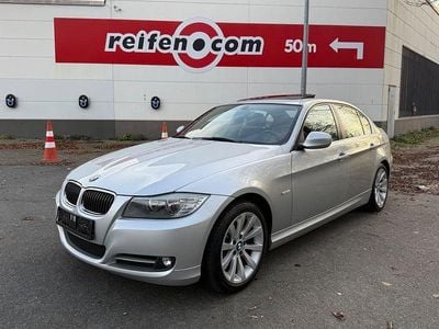 Gebraucht BMW 325 Sport Line 218 PS (160 kW) 2010 Silber Limousine