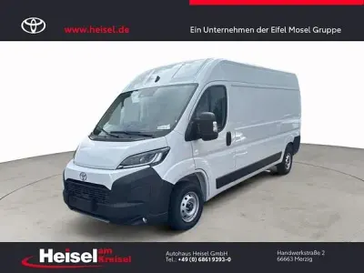 Gebraucht Toyota Proace 140 PS (102 kW) 2025 Icy white Van / Kleinbus