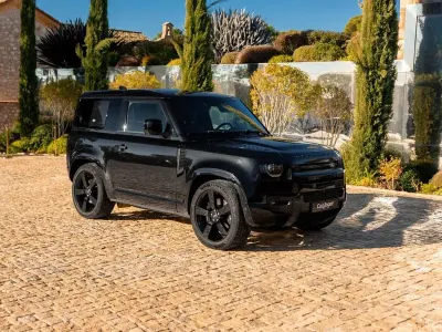 Gebraucht Land Rover Defender 525 PS (386 kW) 2023 Schwarz SUV