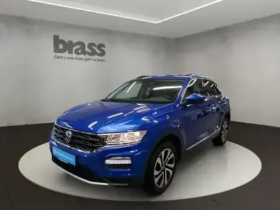 Używany VW T-Roc Active 150 KM (110 kW) 2021 Niebieski SUV
