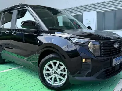 Gebraucht Ford Tourneo Courier Titanium 125 PS (91 kW) 2025 Obsidianschwarz Van / Kleinbus