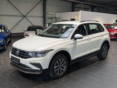 Gebraucht VW Tiguan Life 150 PS (110 kW) 2023 Weiß SUV