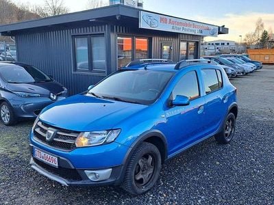 Usata Dacia Sandero Stepway Ambiance 90 CV (66 kW) 2016 Blu SUV