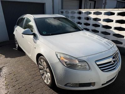 Gebraucht Opel Insignia 160 PS (117 kW) 2010 Weiß Kombi