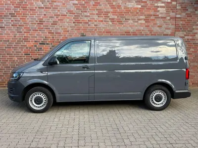 Usata VW Transporter 102 CV (75 kW) 2016 Grigio Furgone