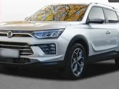 Gebraucht SsangYong Korando Sapphire 163 PS (119 kW) 2020 Silber SUV