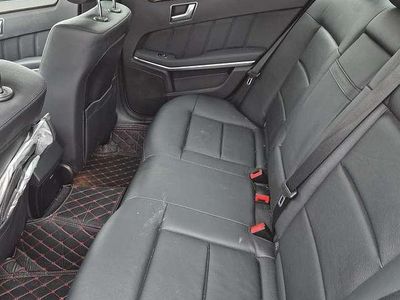 Grau Gebraucht 2012 Mercedes E200 Limousine | 12.999 € (Fairer Preis)