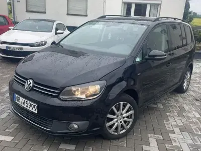 Gebraucht VW Touran Match 140 PS (102 kW) 2012 Schwarz Van / Kleinbus