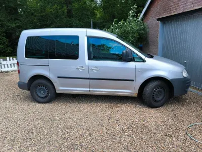 Gebraucht VW Caddy Life 105 PS (77 kW) 2005 Silber Van / Kleinbus
