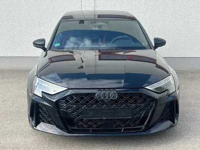 Gebraucht Audi RS3 Sport 400 PS (294 kW) 2025 Schwarz Limousine
