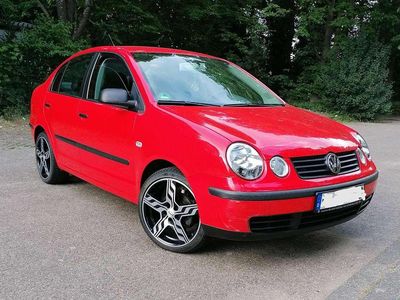 Gebraucht VW Polo 68 PS (50 kW) 2004 Rot Limousine