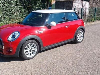 Gebraucht Mini Cooper 136 PS (100 kW) 2017 Rot Kleinwagen