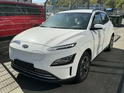 Second-hand Hyundai Kona 100 kW (136 CP) 2023 Alb SUV